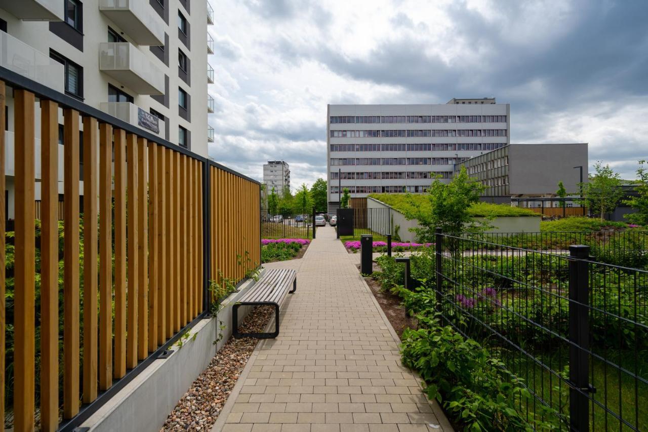 Miedziana 6 & 18 Apartment With Free Garage Wroclaw By Renters Exterior photo