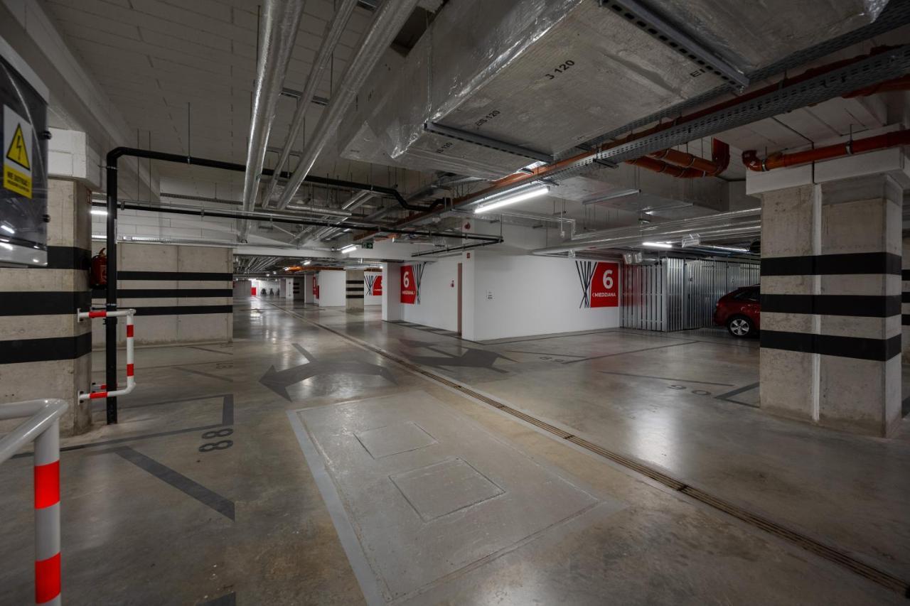 Miedziana 6 & 18 Apartment With Free Garage Wroclaw By Renters Exterior photo