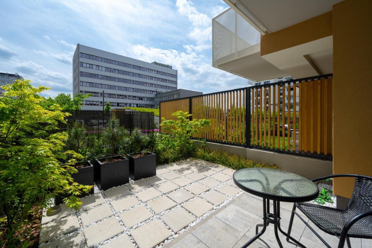 Miedziana 6 & 18 Apartment With Free Garage Wroclaw By Renters Exterior photo