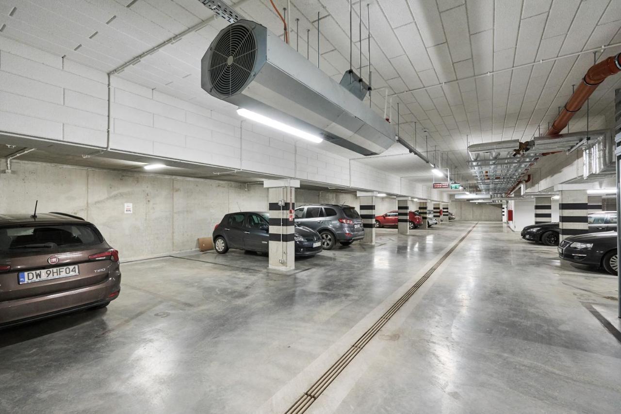 Miedziana 6 & 18 Apartment With Free Garage Wroclaw By Renters Exterior photo